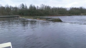 46 Floods at weir before 46 (800 x 450)