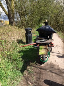 New Cut Canal litter pick 16.04.16 16 rubbish a 50(1632 x 1224)